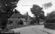Village 1933, Easebourne