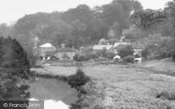Village 1935, Eashing