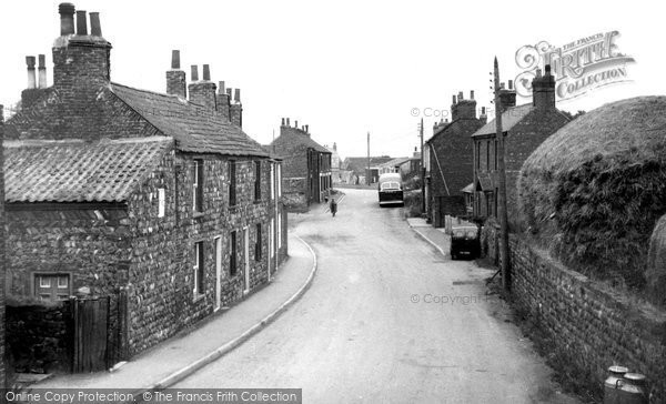 Photo of Easington, High Street c.1955