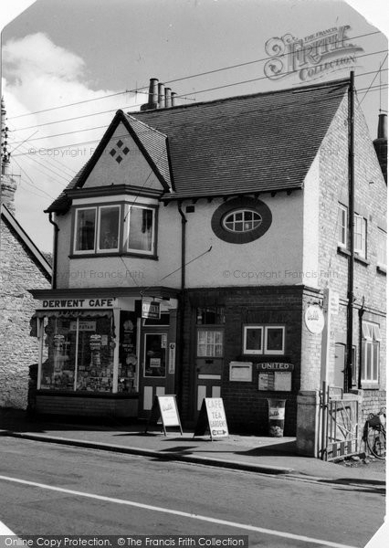 Photo of East Ayton, Derwent Café c.1960
