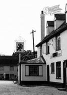The Red Lion c.1955, East Bergholt