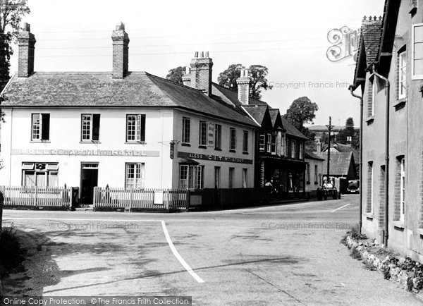 Photo of East Budleigh, Rolle Arms Hotel c.1955