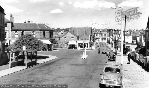 Photo of East Cowes, York Avenue c.1955