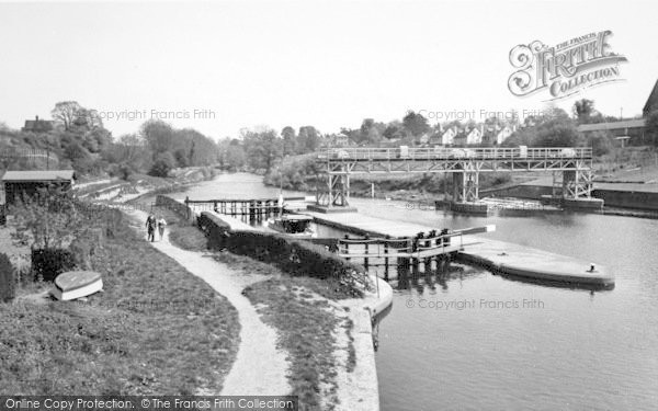 Photo of East Farleigh, Lock On The River Medway c.1960
