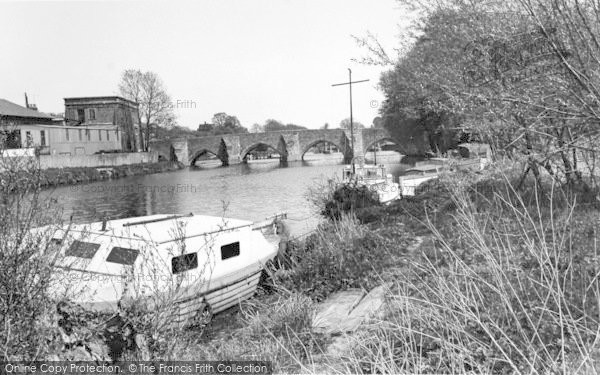 Photo of East Farleigh, The Bridge c.1960
