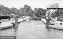 The Lock c.1960, East Farleigh