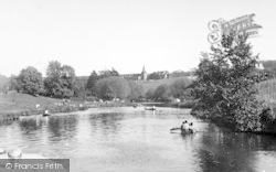 The River Medway c.1960, East Farleigh