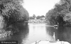 The River Medway c.1960, East Farleigh