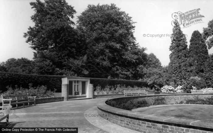 Photo of East Grinstead, East Court Park c.1965