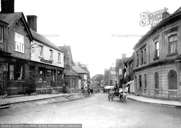 Photo of East Grinstead, London Road 1907