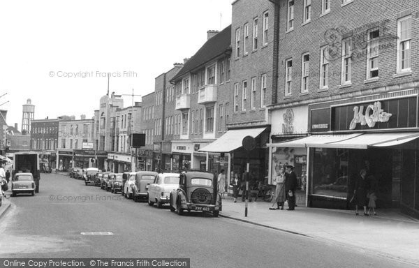Photo of East Grinstead, London Road c.1960
