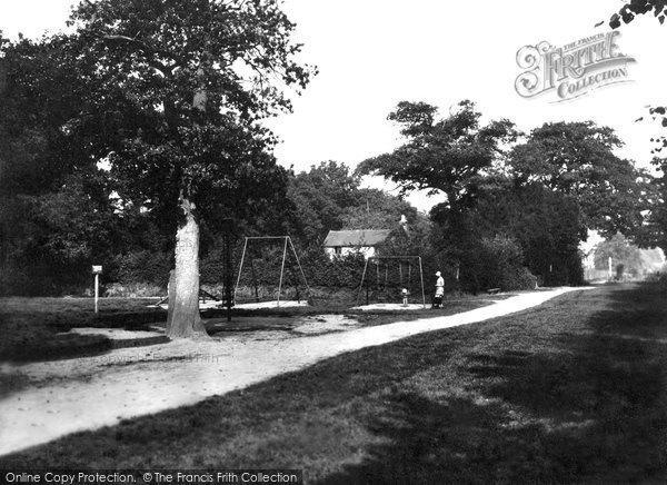 Photo of East Grinstead, Mount Noddy 1928
