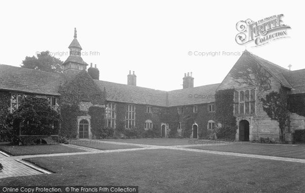 Photo of East Grinstead, Sackville College, Quad 1910