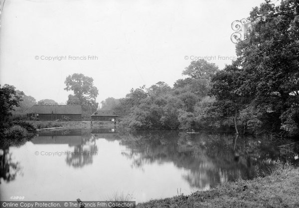 Photo of East Grinstead, The Pond 1910