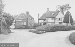 The Travellers Welcome, Cross Roads c.1955, East Hagbourne