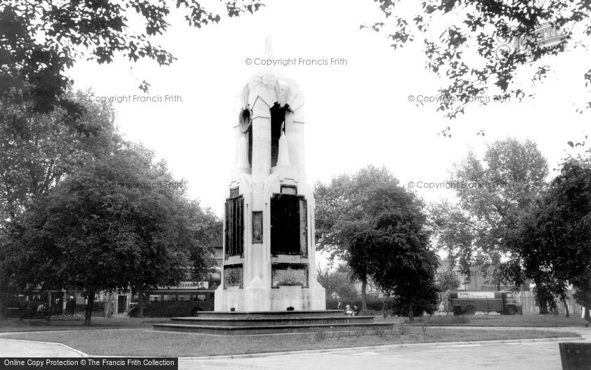 East Ham, the Monument, Central Park c1965