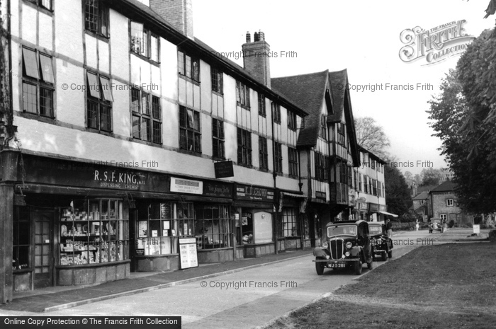 Photo of East Horsley, Bishopsmead Parade c.1960