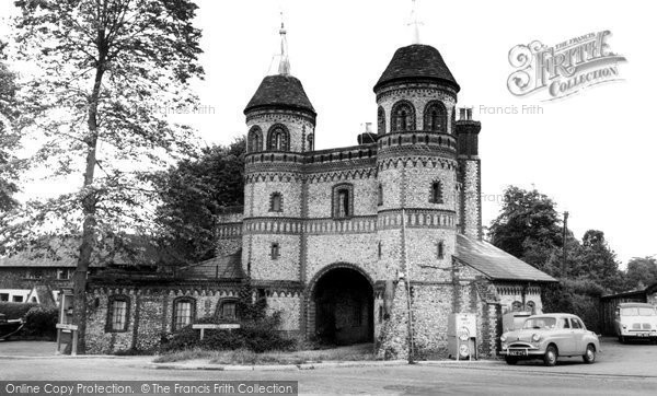 Photo of East Horsley, Guildford Lodge c.1960