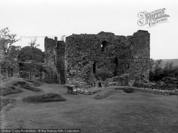 Photo of East Linton, Hailes Castle 1954
