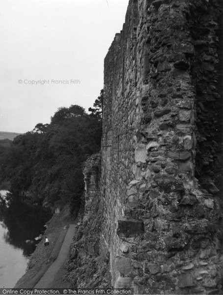Photo of East Linton, Hailes Castle 1954
