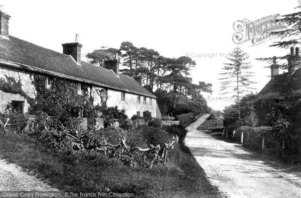 Photo of East Lulworth, The Village 1904