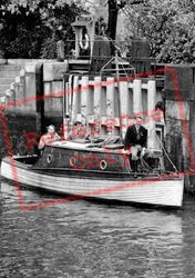 Boat In Molesey Lock c.1955, East Molesey