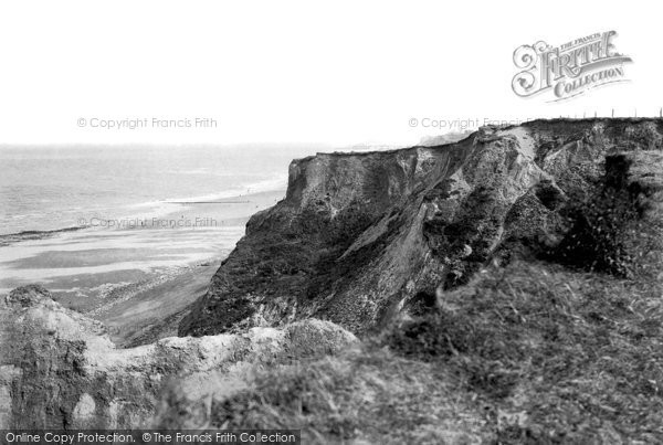 Photo of East Runton, The Cliffs 1933