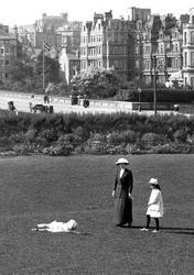 A Family On The Western Lawns 1912, Eastbourne