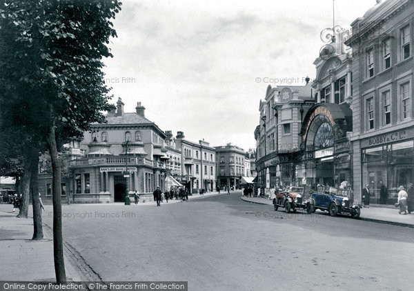 Photo of Eastbourne, Bobby's Arcade And Terminus Road 1925