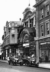 Cars At Bobby's Arcade 1925, Eastbourne