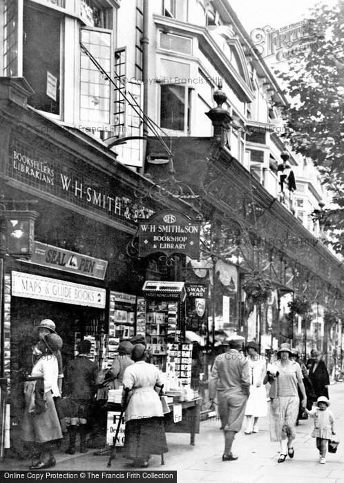 Photo of Eastbourne, Shopping On Terminus Road 1925
