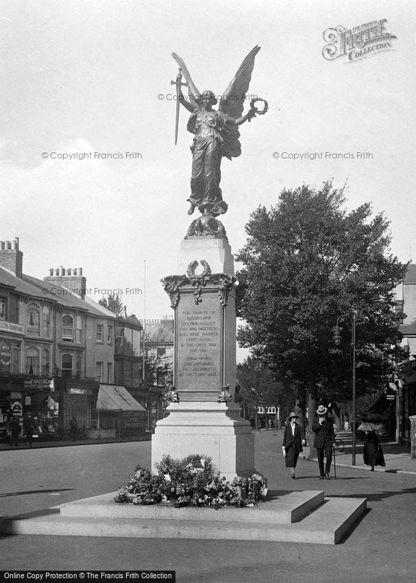 Eastbourne, the War Memorial 1921