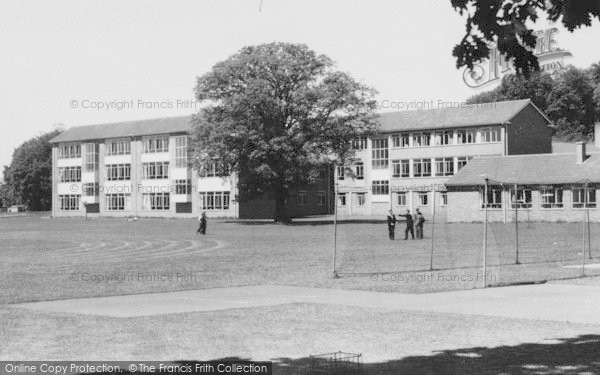 Photo of Easthampstead, Foxhill Schools c.1965