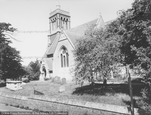 Photo of Easthampstead, St Michael And St Mary Magdalene's Church c.1965