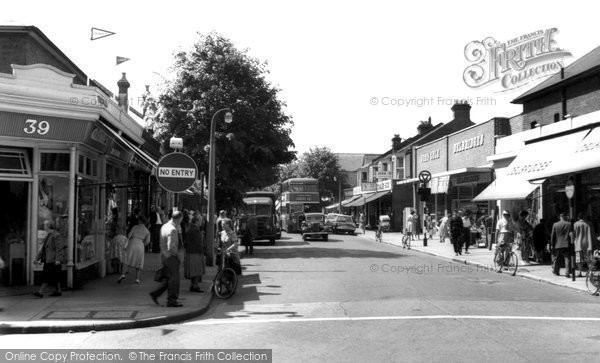 Photo of Eastleigh, High Street c.1960