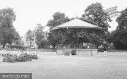 Recreation Ground, Bandstand c.1960, Eastleigh