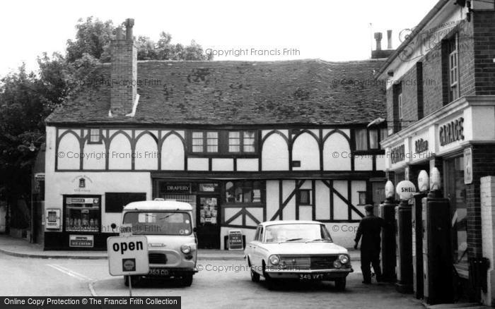 Photo of Eastry, High Street, Haddin's And The Garage c.1965