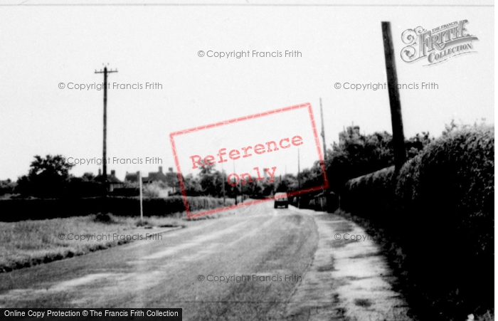 Photo of Eaton Bray, Moor End c.1955