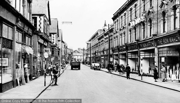 Photo of Ebbw Vale, Bethcar Street c.1950