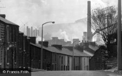 Street Scene 1962, Ebbw Vale