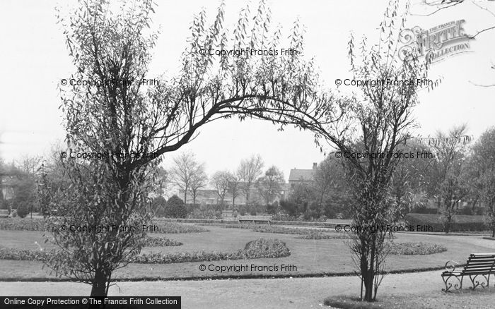 Photo of Eccles, Winton Park c.1950