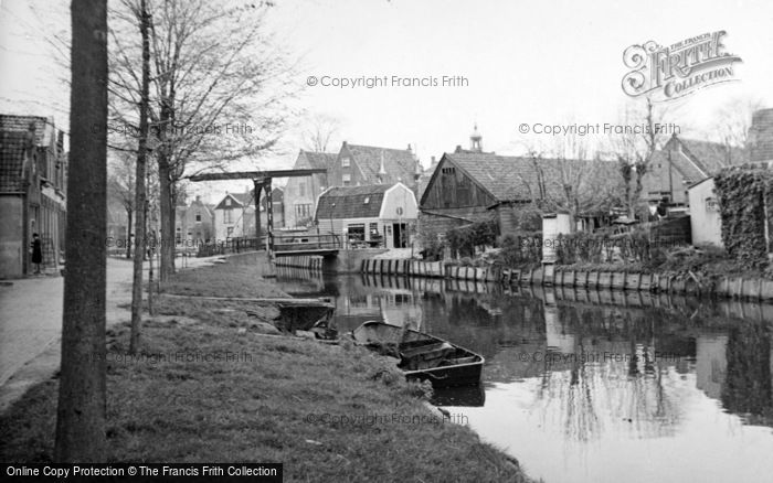 Photo of Edam, Canal And Lifting Bridge c.1938