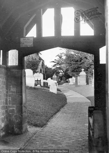 Photo of Edenbridge, St Peter And St Paul's Church c.1955