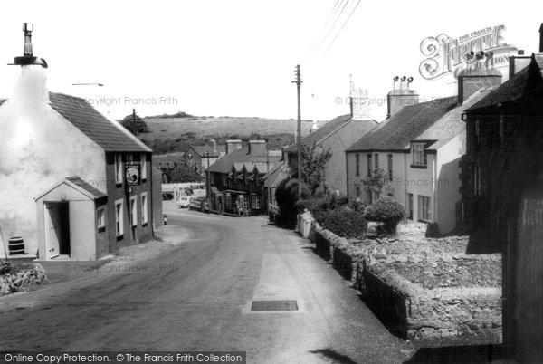 Photo of Edern, The Village c.1955
