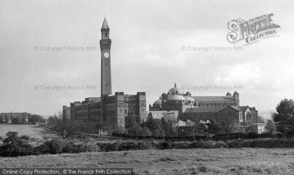 Photo of Edgbaston, Birmingham University And Joseph Chamberlain Memorial Clock Tower 1950