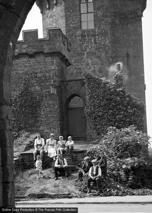 Photo of Edgehill, The Castle Inn c.1950