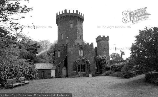Photo of Edgehill, The Castle Inn c.1960