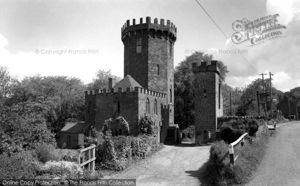 Photo of Edgehill, The Castle Inn c.1960