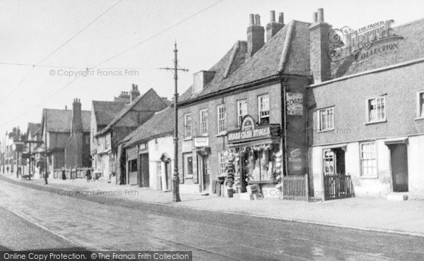 Photo of Edgware, High Street c.1905 - Francis Frith