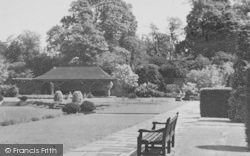 Memorial Gardens, Canons Park c.1950, Edgware
